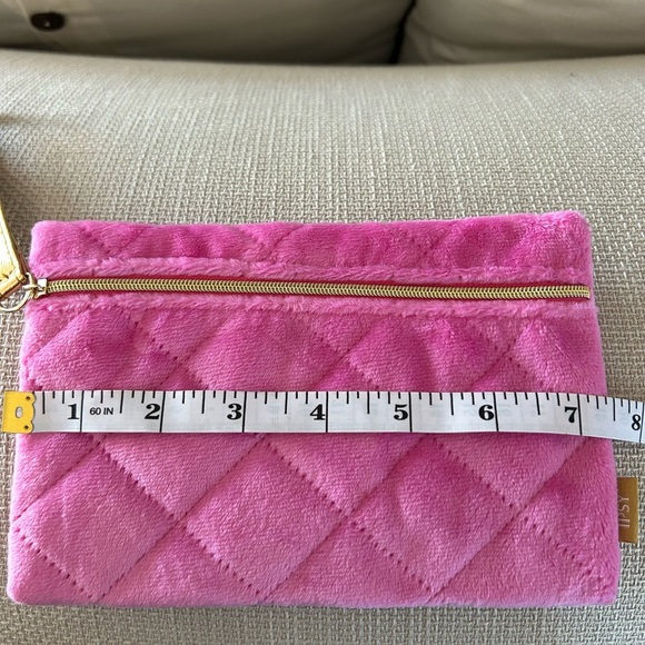 IPSY Pink Velvet Quilted Make Up Bag & Wristlet - Picture 1 of 5